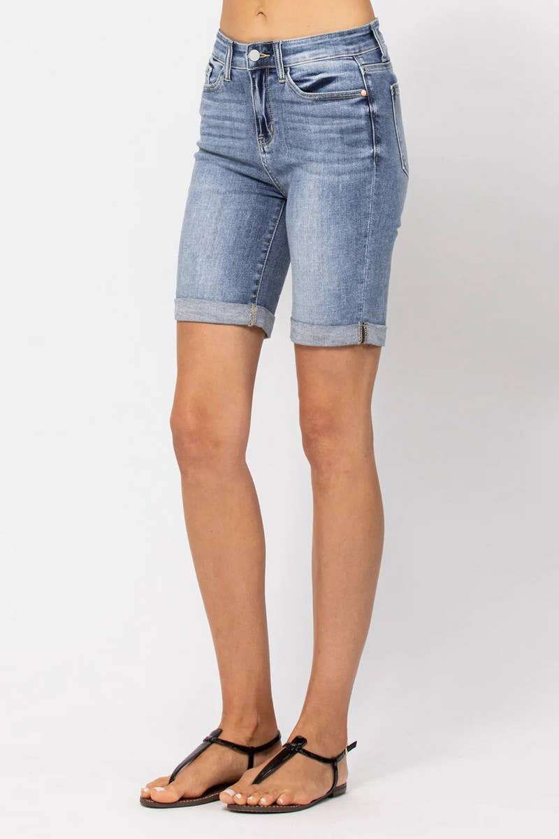 CWJS0306_CASUAL ROLLED HEM SLIM FIT DENIM SHORTS