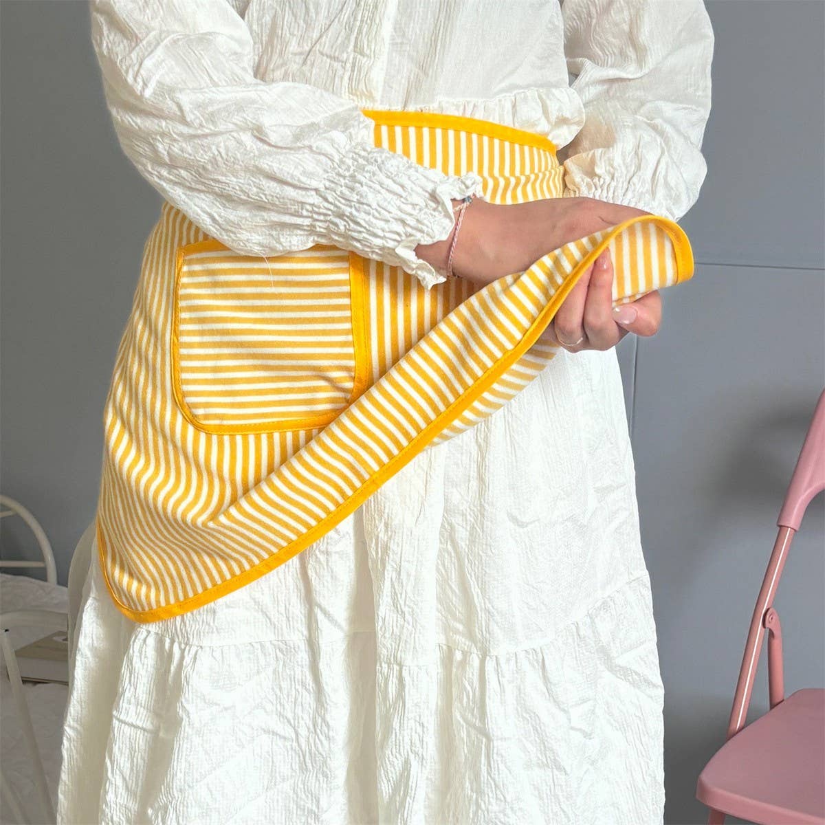 TOWEL FABRIC SMALL AND FRESH HALF-BODY APRON