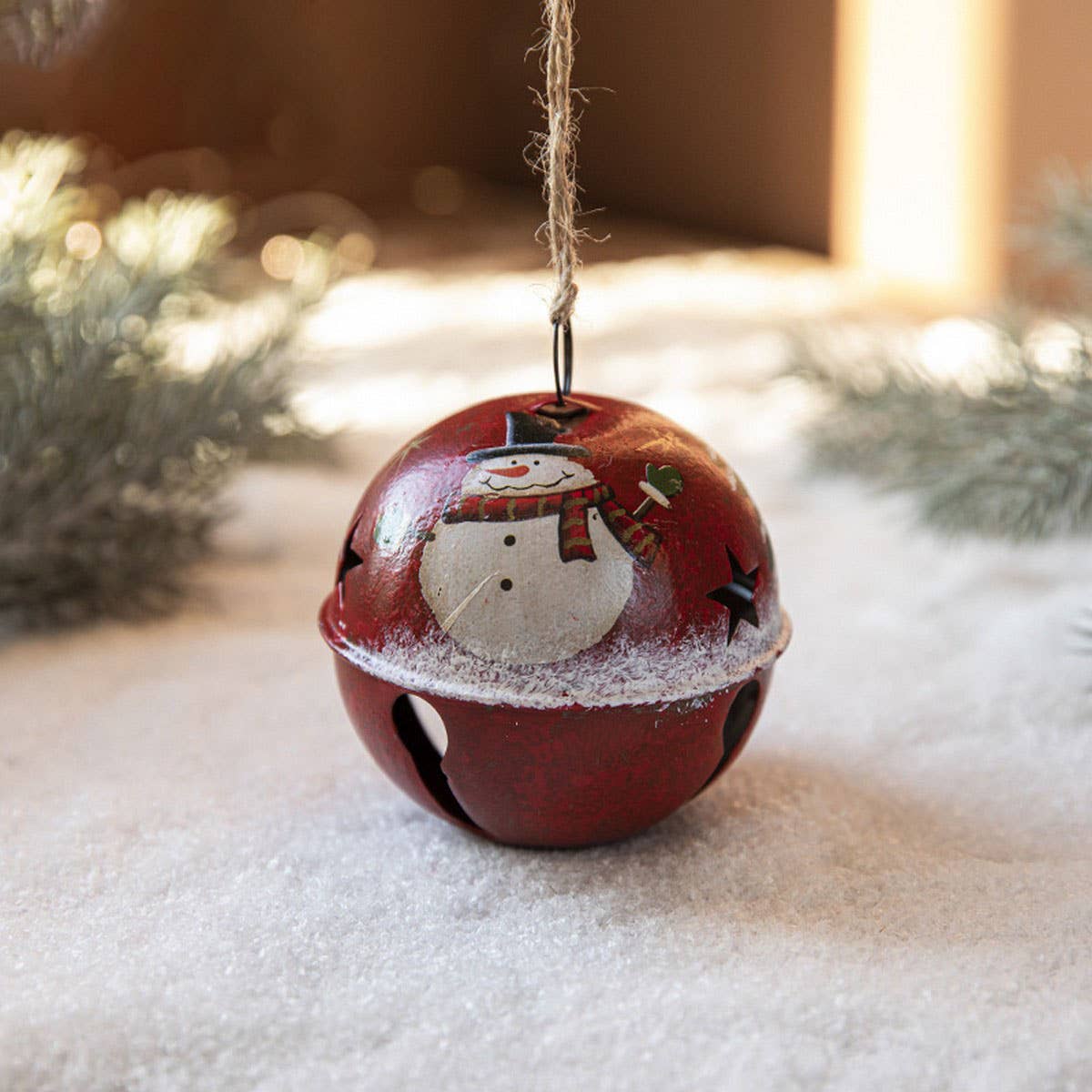 CWMM10396_CHRISTMAS PAINTED BELL SNOWMAN ORNAMENT DECOR