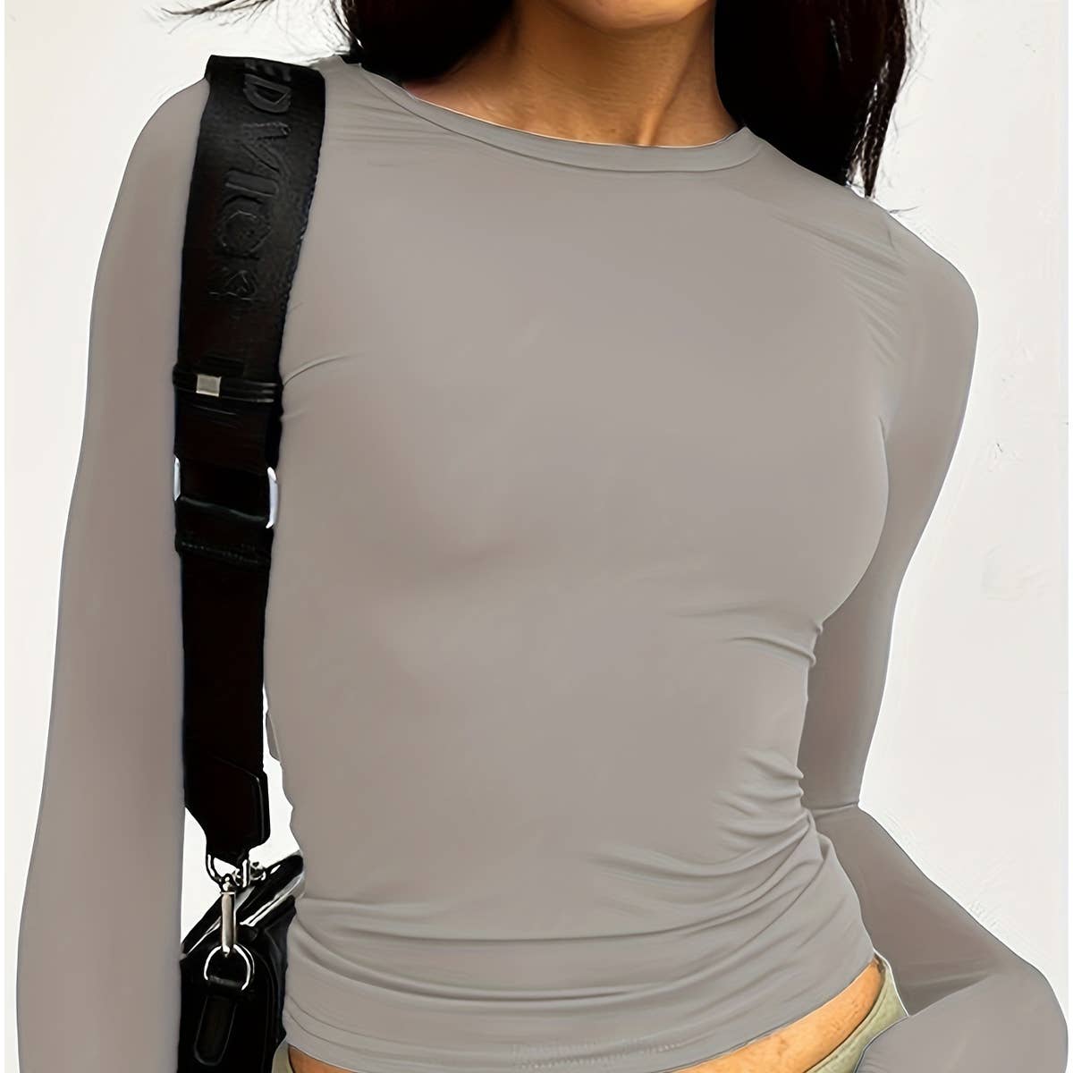 Solid color crew-neck basic long-sleeved shirt