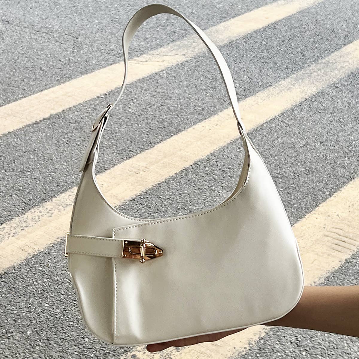 LEISURE UNDERARM SHOULDER BAG HANDBAG_CWAB0973