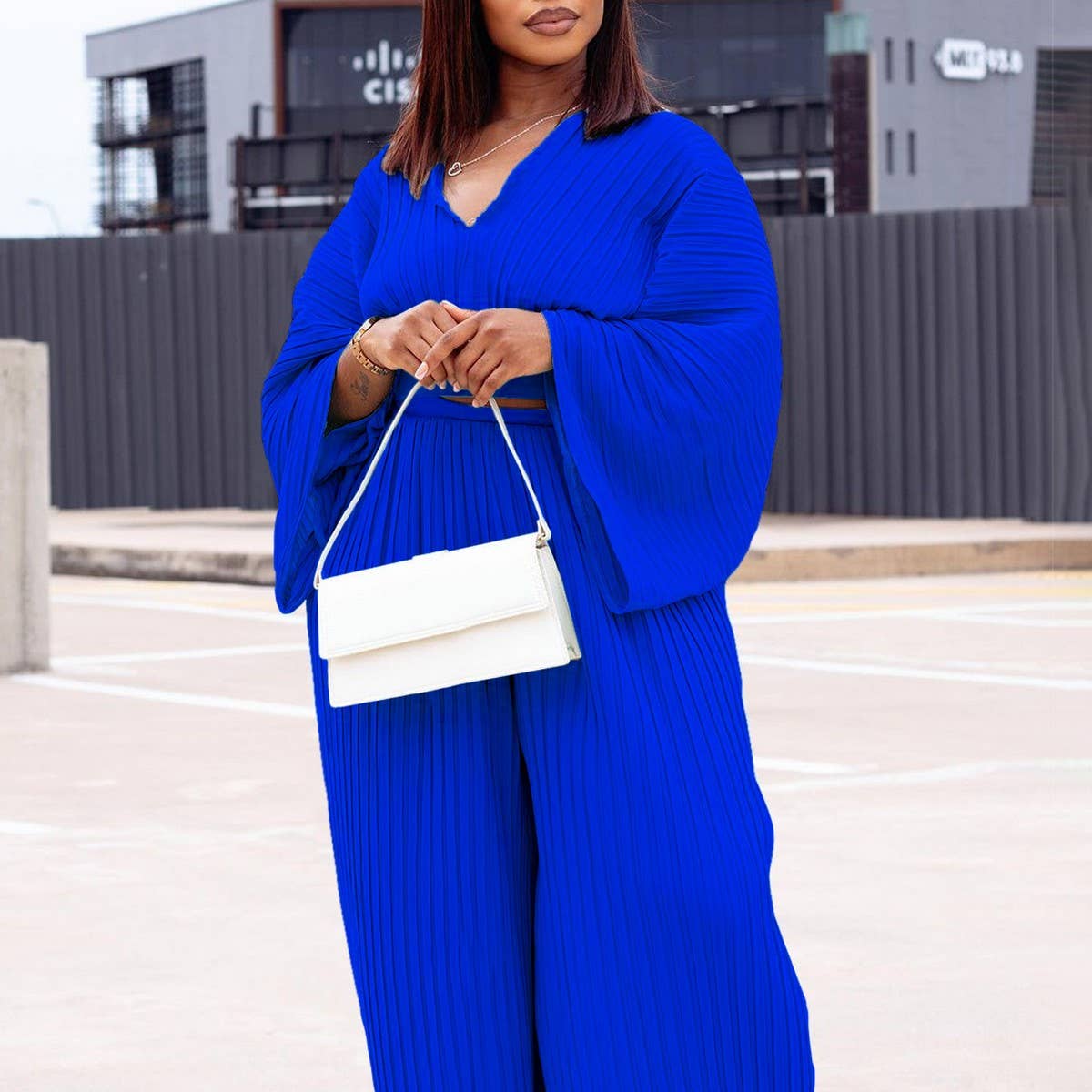 PLEATED V-NECK TOP AND WIDELEG PANTS TWO-PIECE SET_CWSTB1138