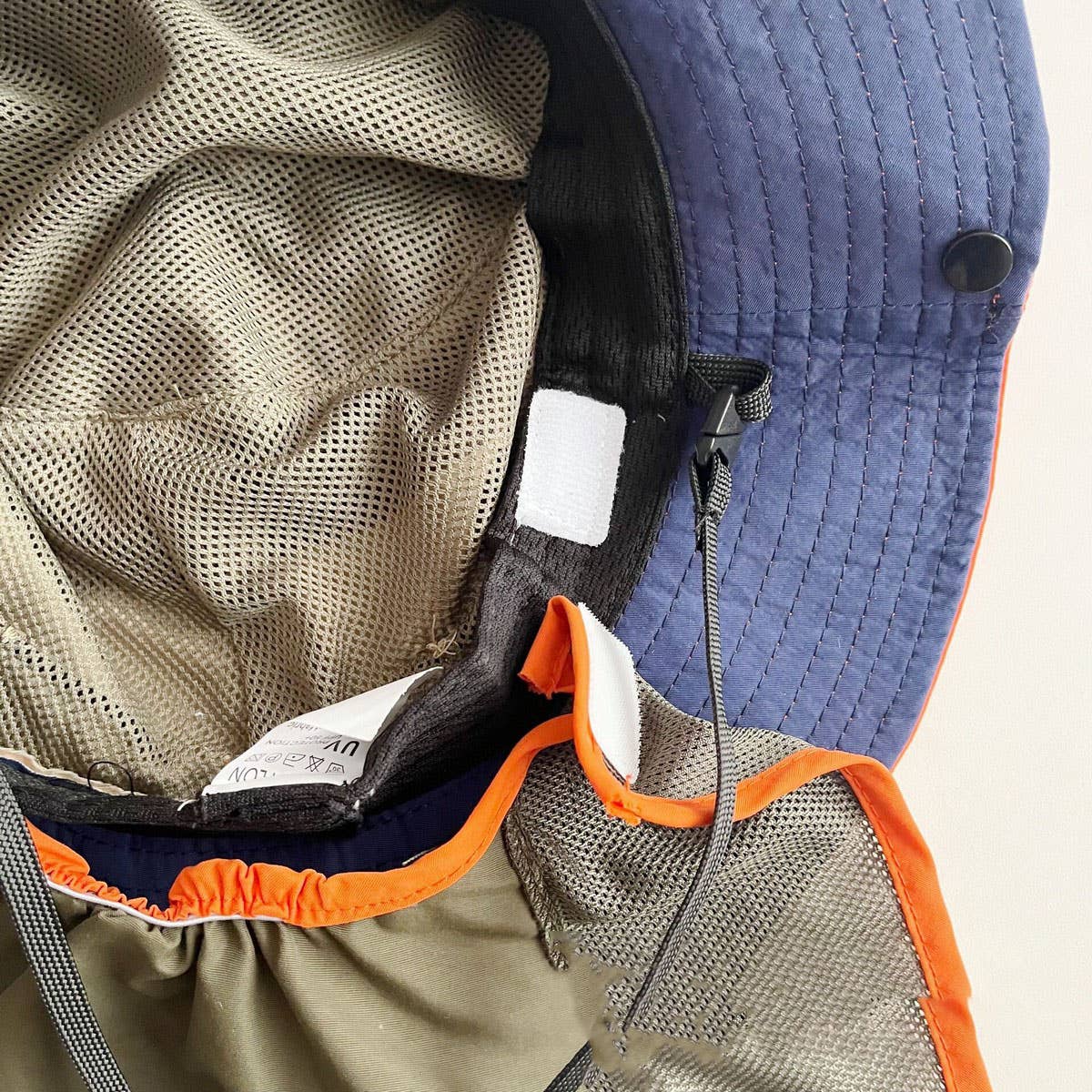 REMOVABLE CHILDREN'S COLOR-BLOCK BUCKET HAT_CWAH2870