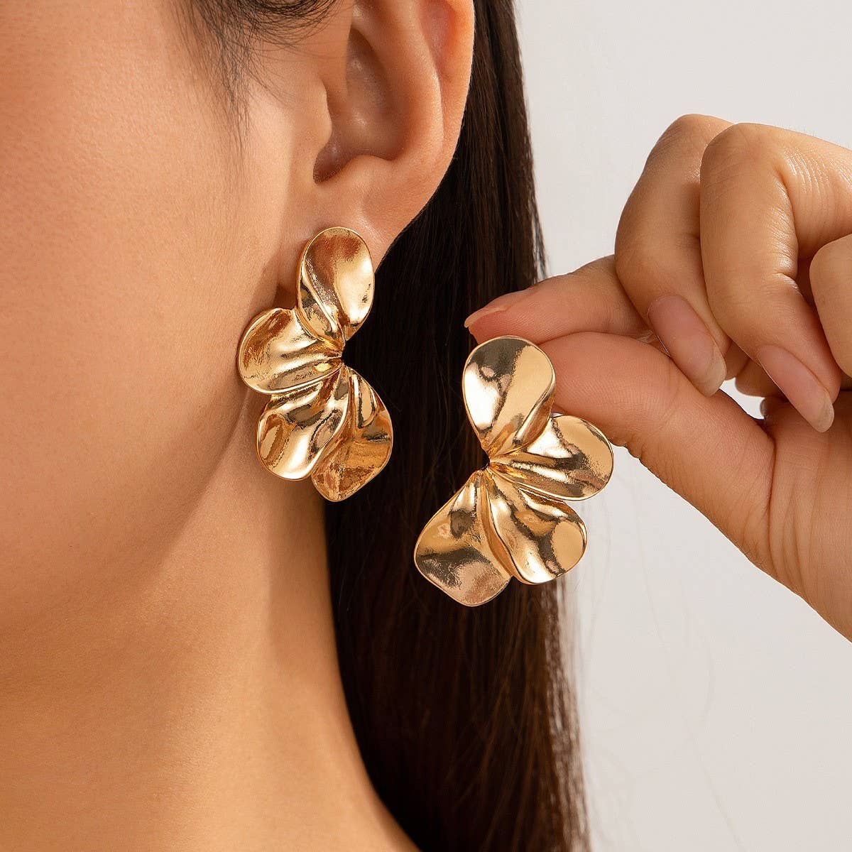 COOL AND SIMPLE RETRO FLOWER EARRINGS