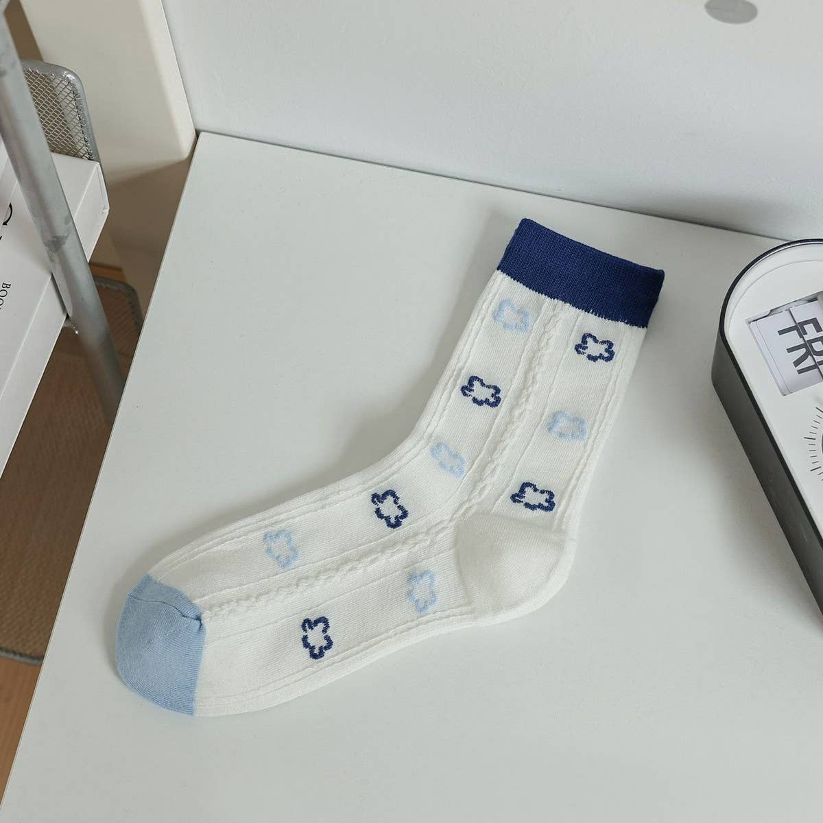 WOMEN'S NEW BLUE FRESH LETTERED MID-TUBE SOCKS