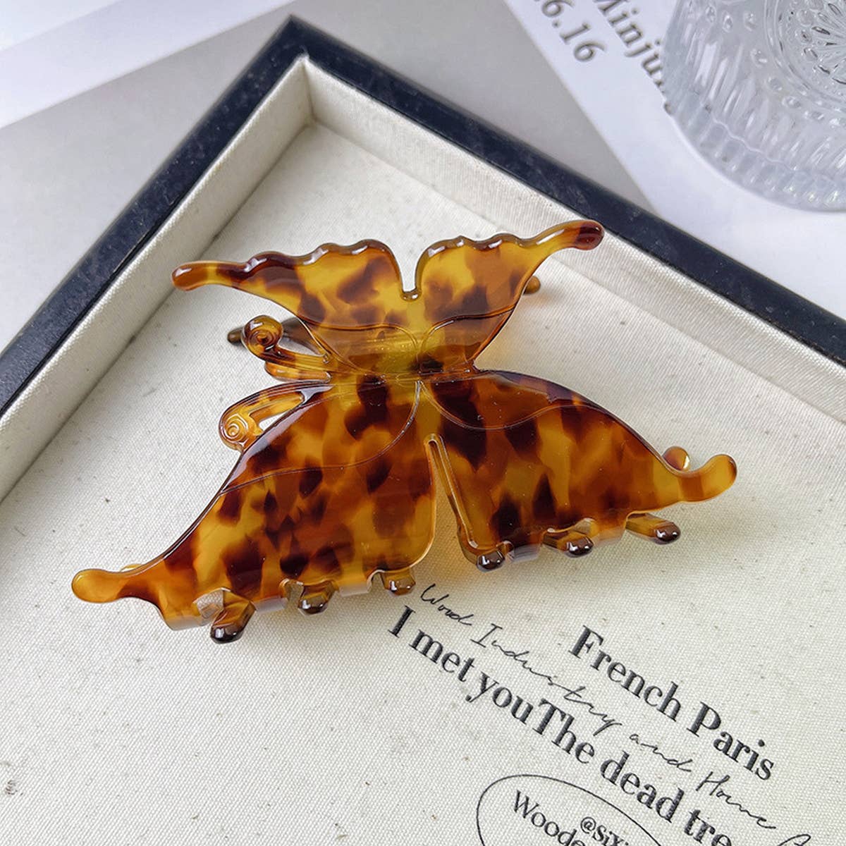 Vintage 3D Butterfly Hair Claw French Acetate Clip_CWAHA1335