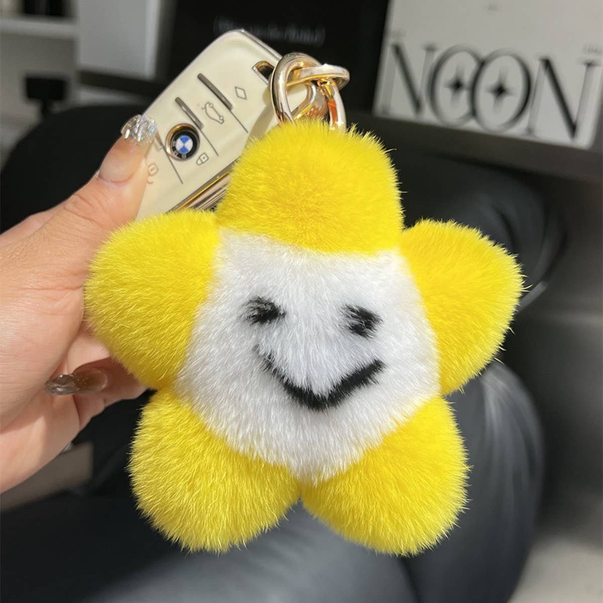 CUTE SMILING LITTLE STAR CAR KEYCHAIN BAG PENDANT