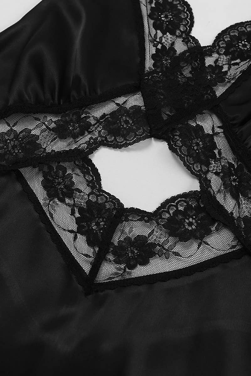 CWDMD4269_V-NECK HOLLOW LACE BLACK FISHTAIL DRESS