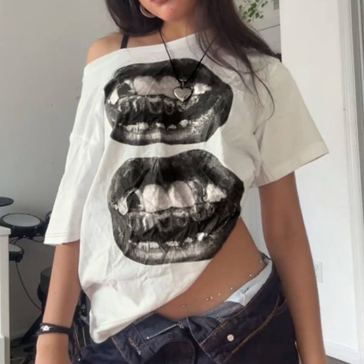 Hip hop style mouth print design one-shoulder Top
