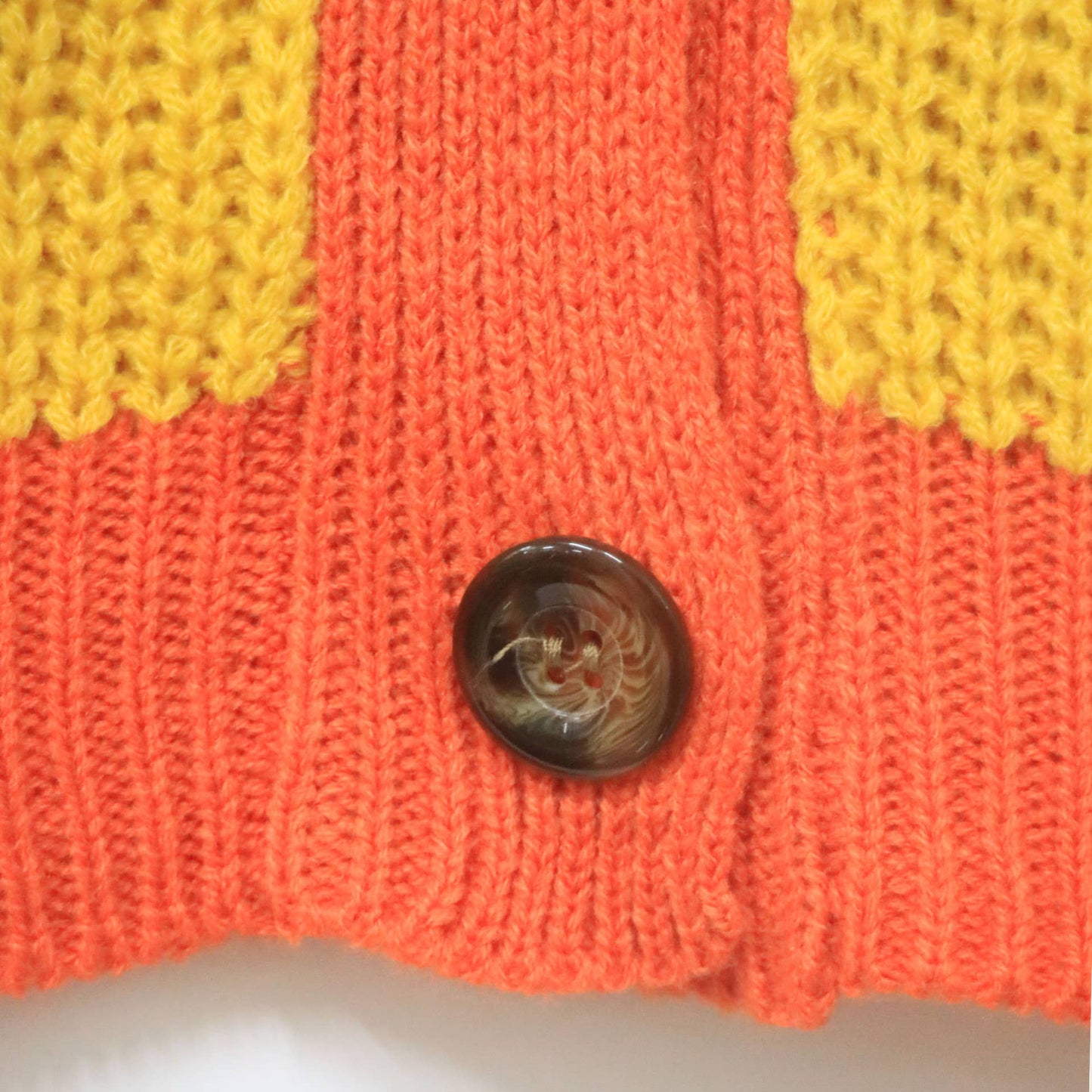 STRIPED CONTRAST COLOR SINGLE BREASTED CARDIGAN