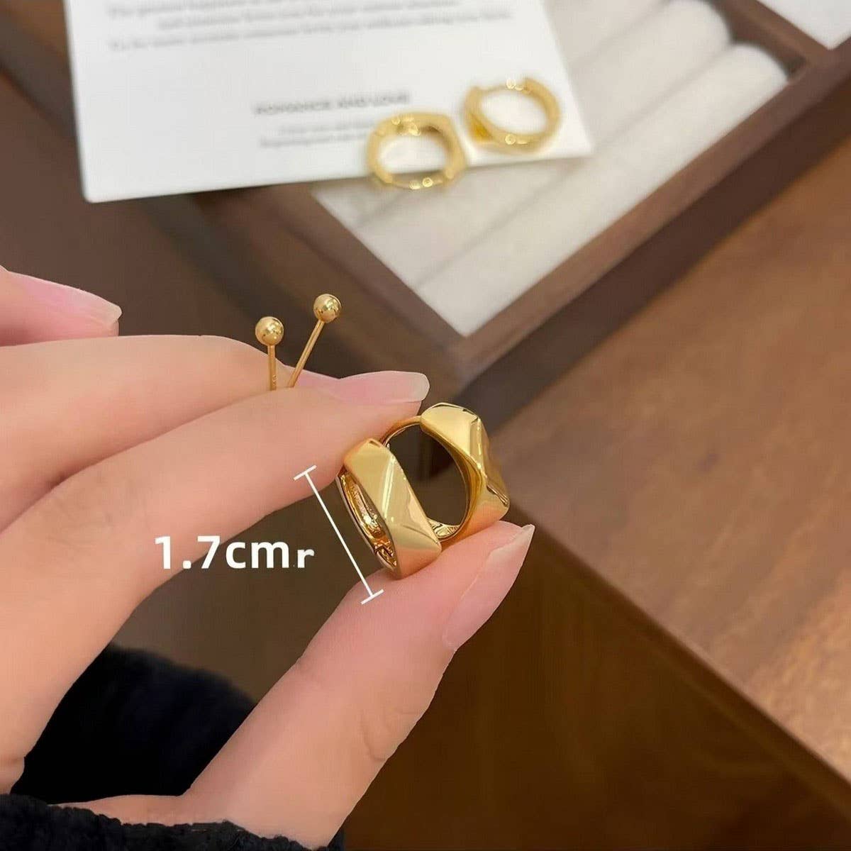 SMALL LUXURY SIMPLE GOLD TEXTURE HIGH-END EARRINGS_CWAJE3143