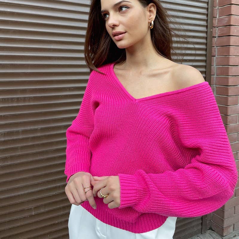 SLOUCHY V-NECK SWEATER WITH THICK LONG SLEEVES