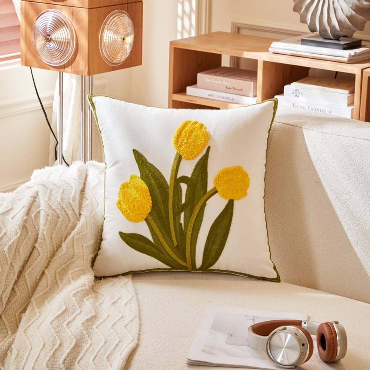 DAISY FLORAL TUFTED PILLOW COVER COTTAGE CHIC DECOR_CWMM7686