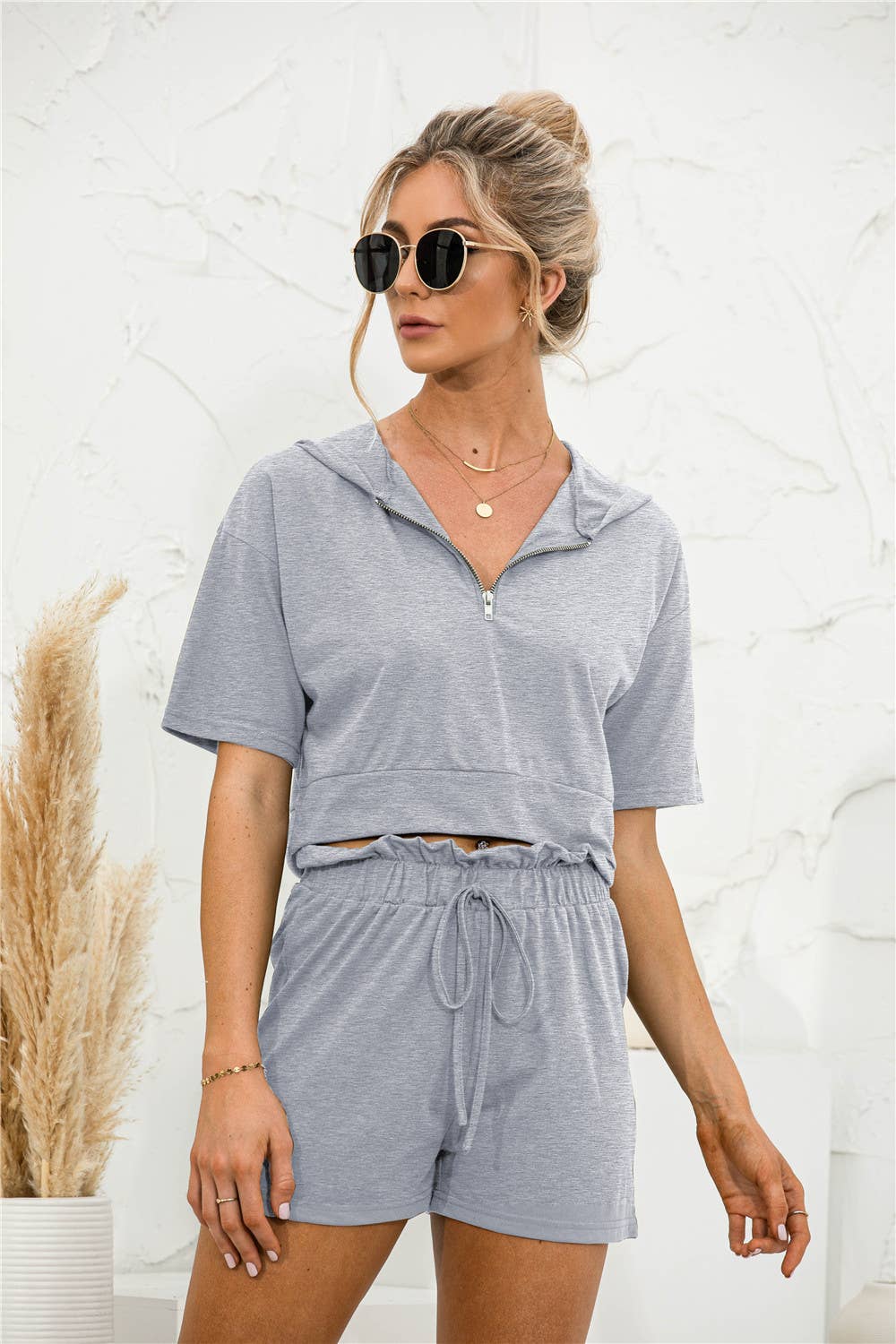 SOLID COLOR HOODED ZIPPER SHORTS CASUAL SUIT