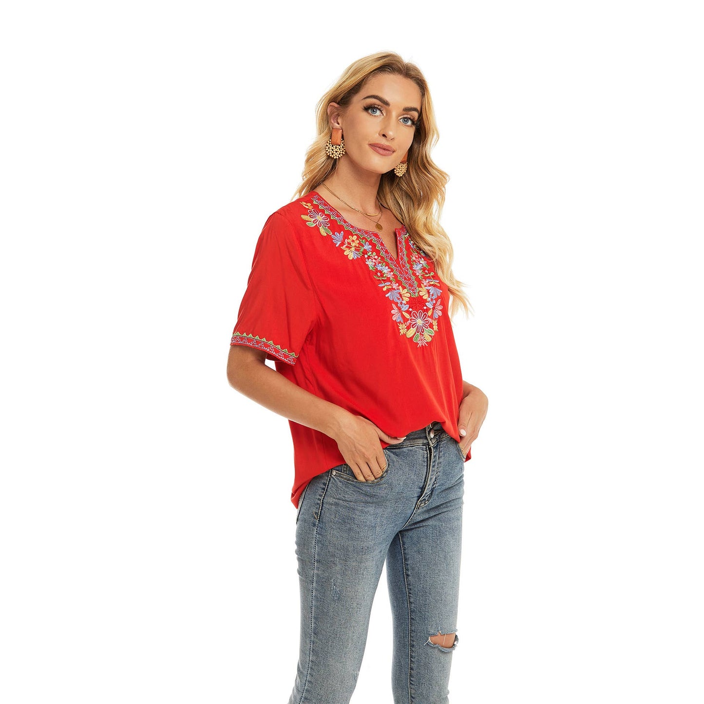 Embroidered loose V-neck short-sleeved shirt