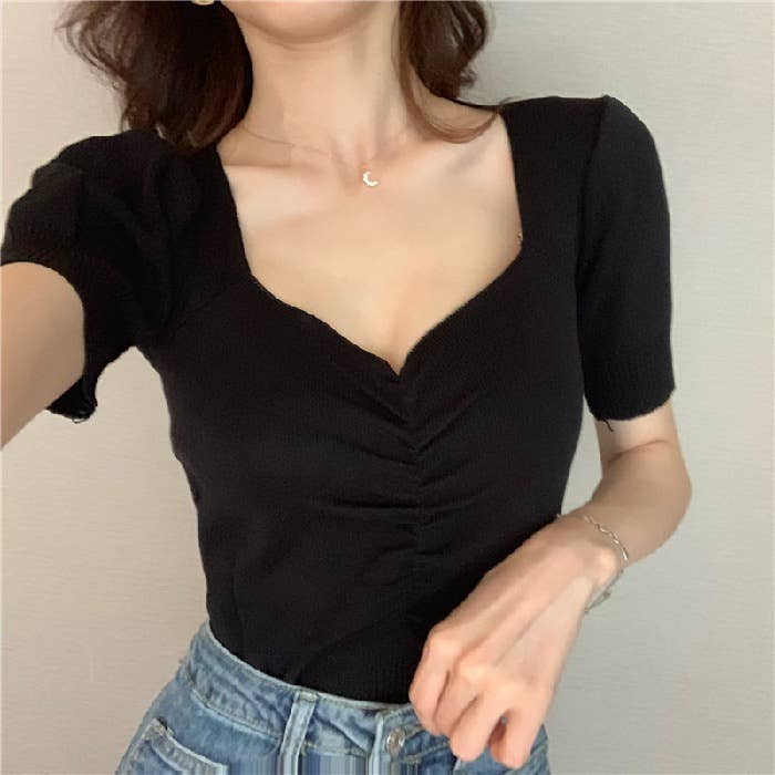 VINTAGE V-NECK PUFFY SLEEVE KNIT BASE T-SHIRT