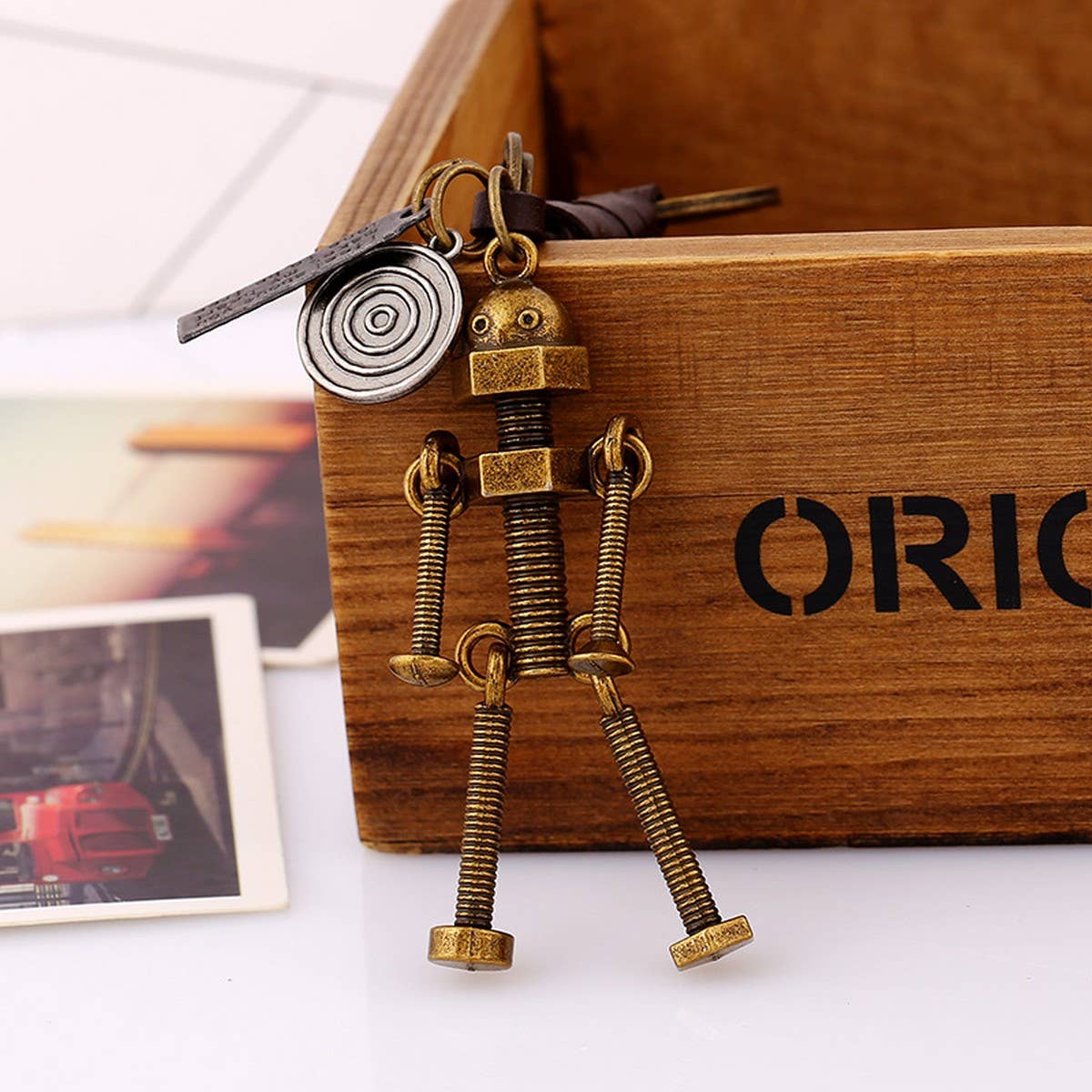 COUPLE RETRO ROBOT LEATHER KEYCHAIN