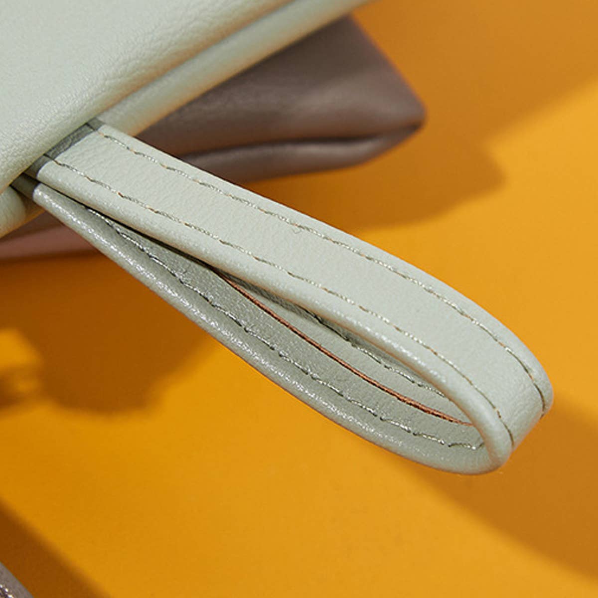 SIMPLE MULTIFUNCTIONAL PORTABLE COSMETIC BAG_CWAB1844