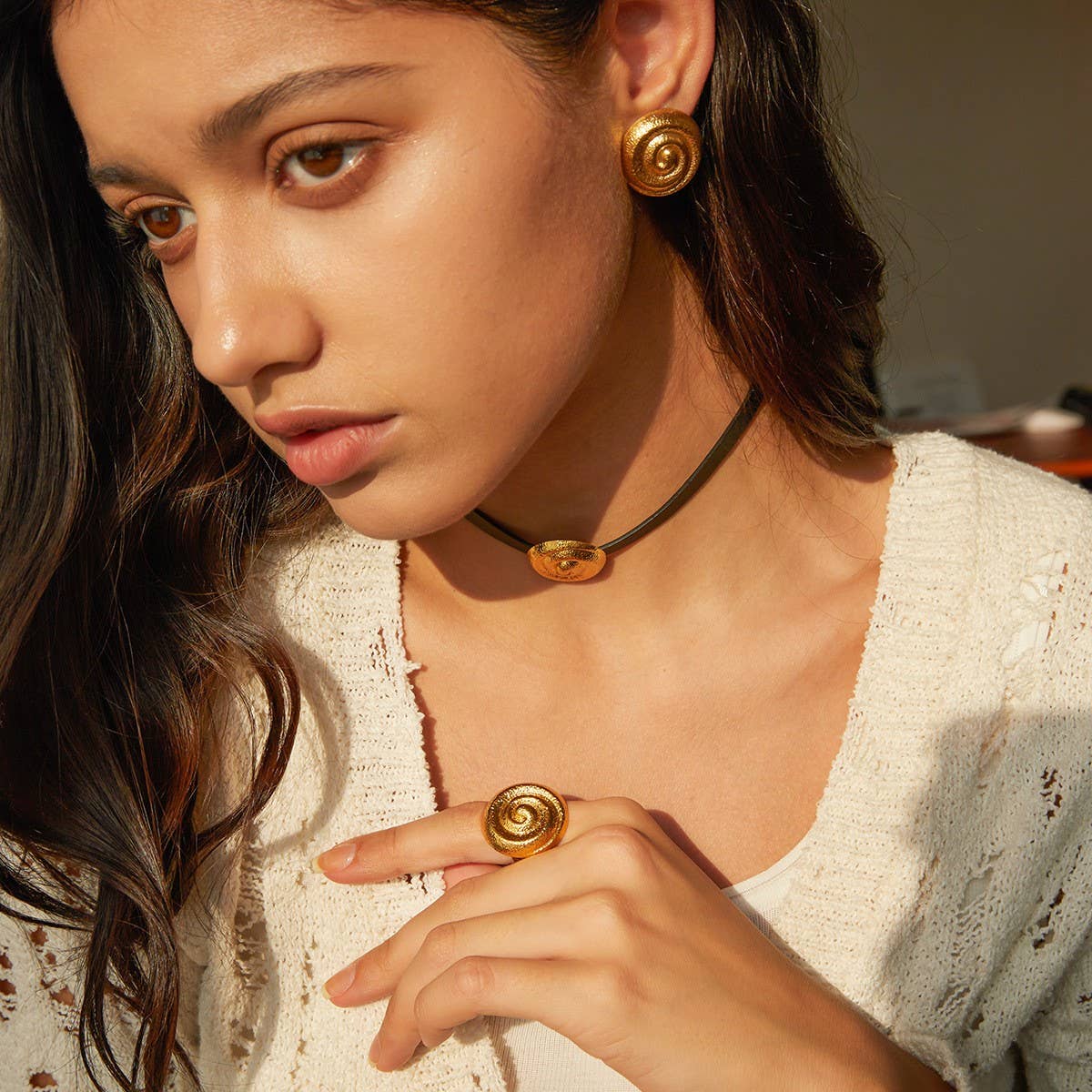 STYLISH HAMMERED SPIRAL HOOP THREE-PIECE SET_CWAJE1372