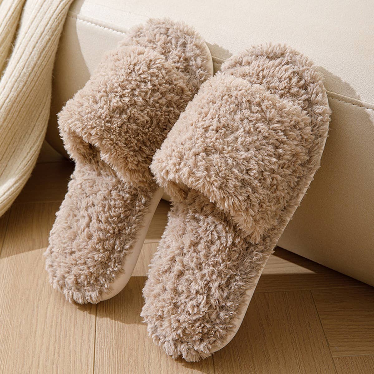 HOME SOLID COLOR CURLY COTTON SLIPPERS