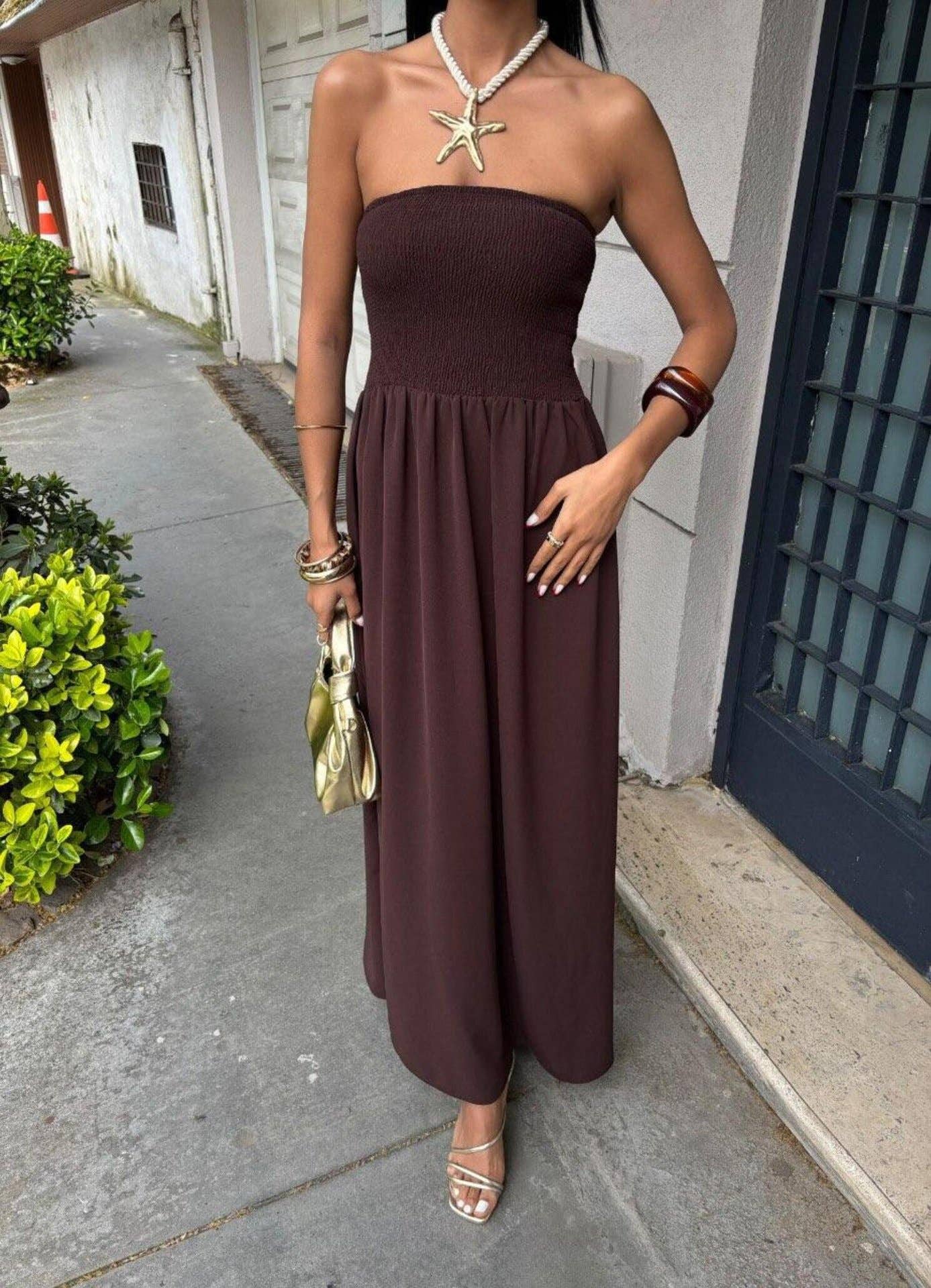 Solid color line neckline waist long style dress