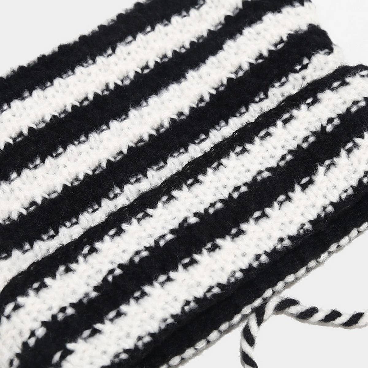 TRENDY LITTLE DEVIL CONTRAST STRIPED KNITTED HAT_CWAH2129