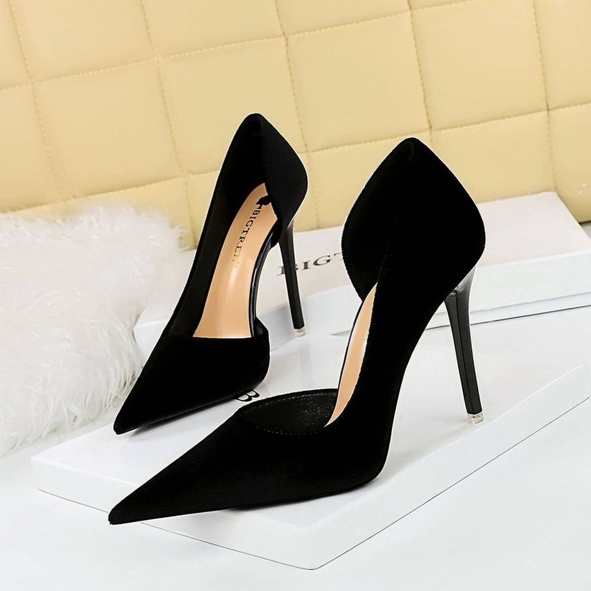 SHALLOW POINTED TOE SUEDE HIGH-HEELED SHOES