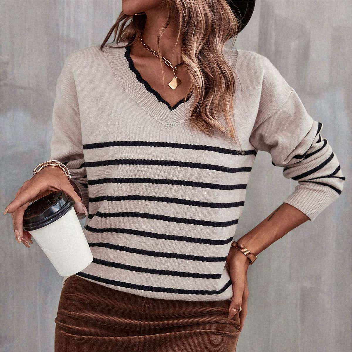 Striped V-neck sweater pullover base