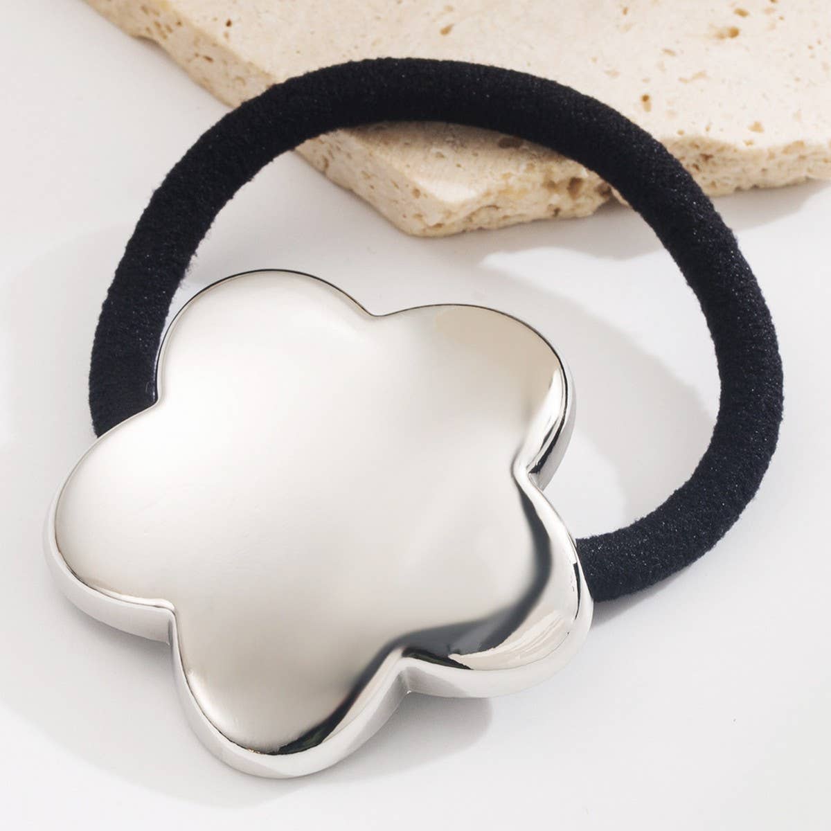 New Minimalist Flower Hair Tie for Ponytails