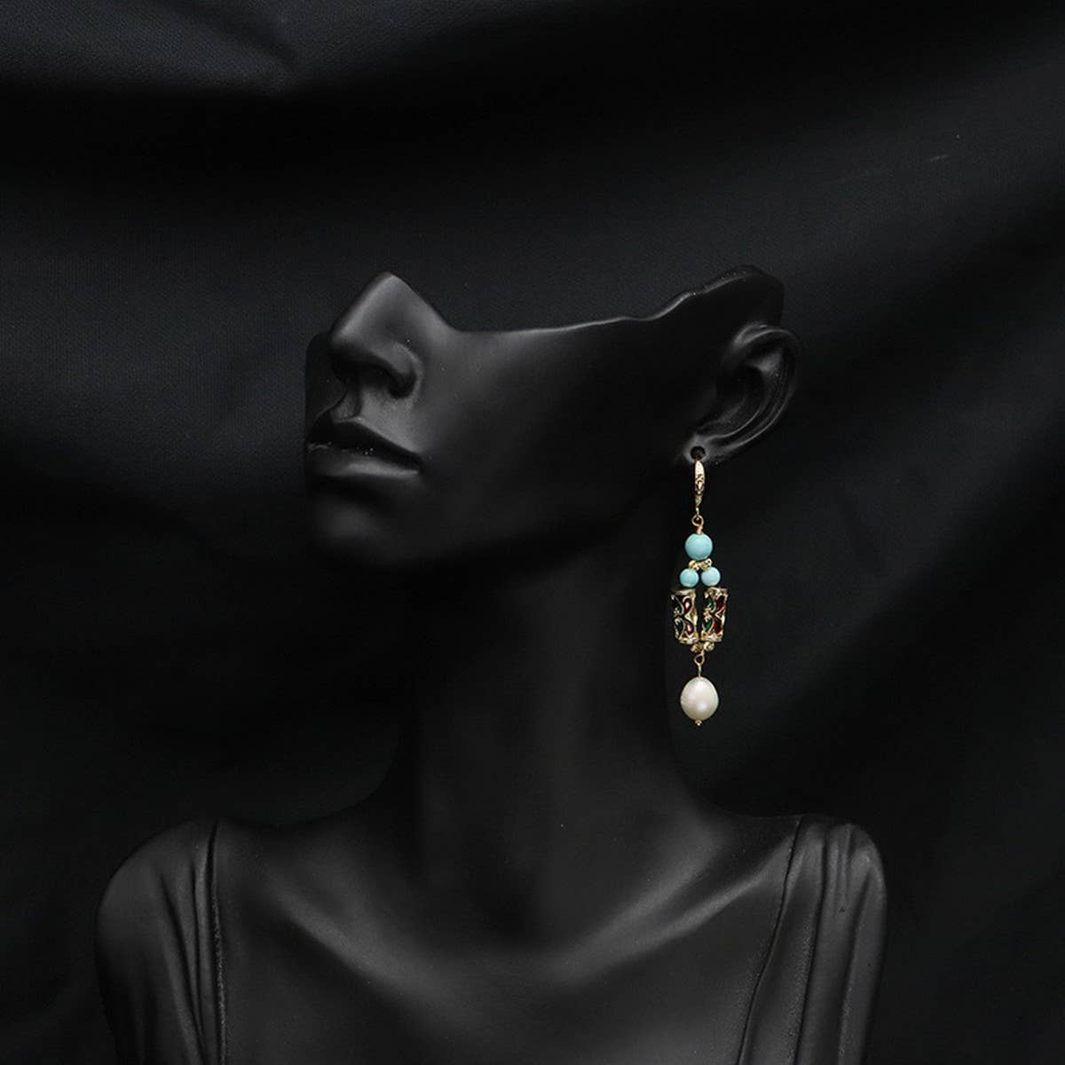 HIGH-END VINTAGE PEARL EARRINGS FOR WOMEN