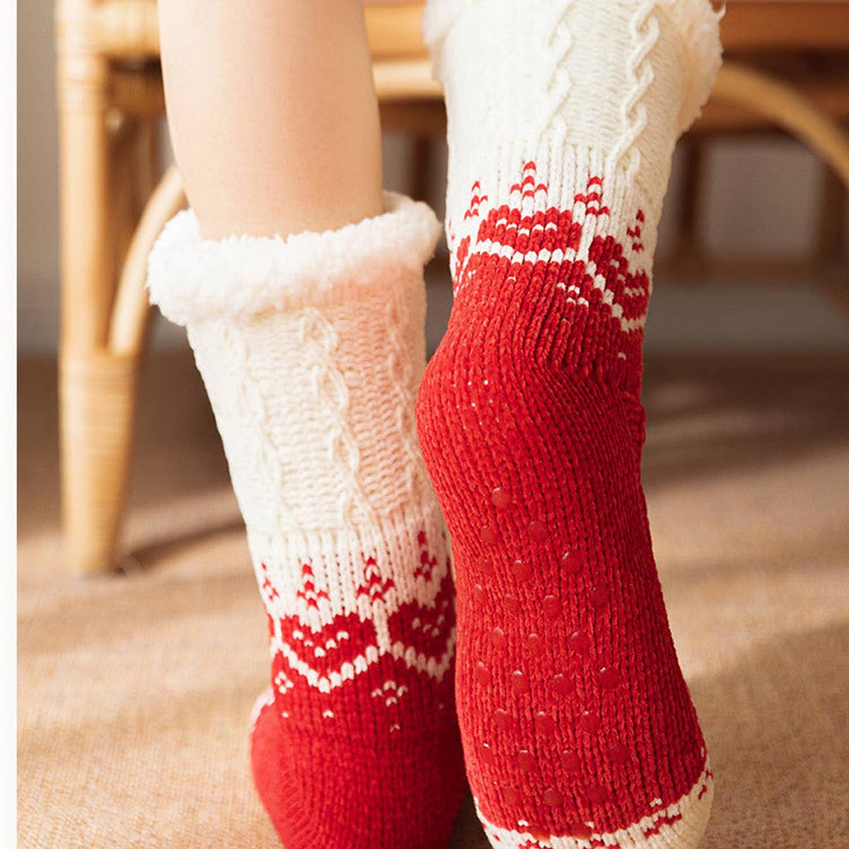 HOME CHRISTMAS WARM PLUSH INDOOR SLIPPERS