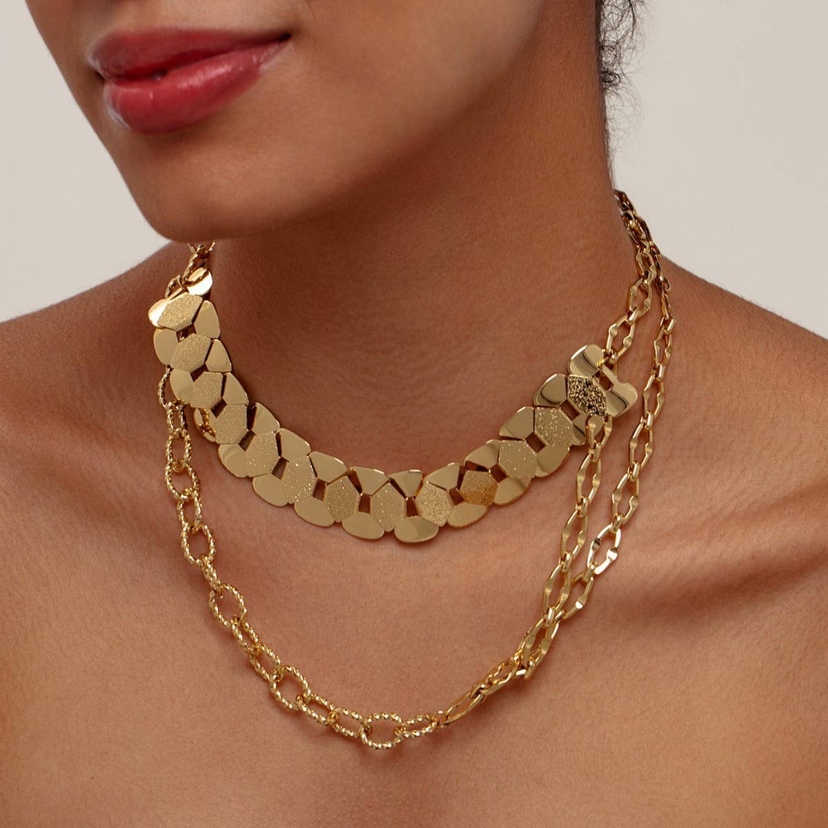 GOLD-PLATED STAINLESS STEEL NECKLACE