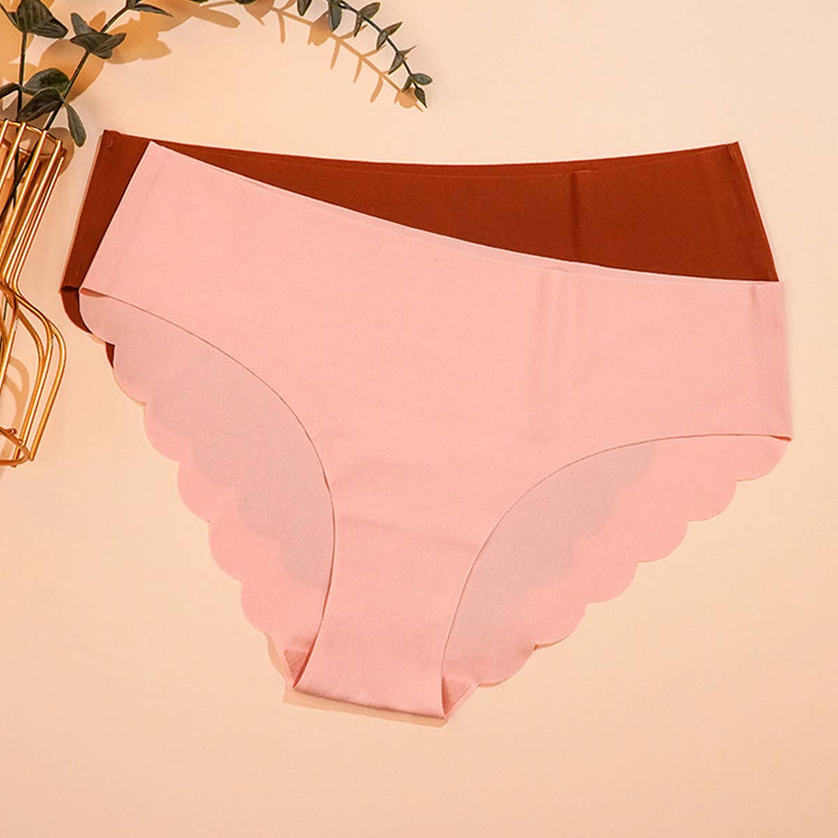 SEAMLESS ICE SILK WAVY LACE UNDERWEAR