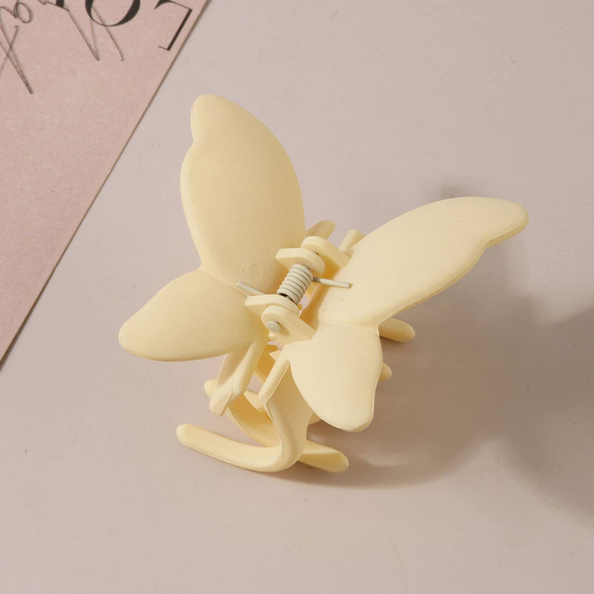 Matte Butterfly Hair Claw Clip ? Strong & Stylish_CWAHA0087