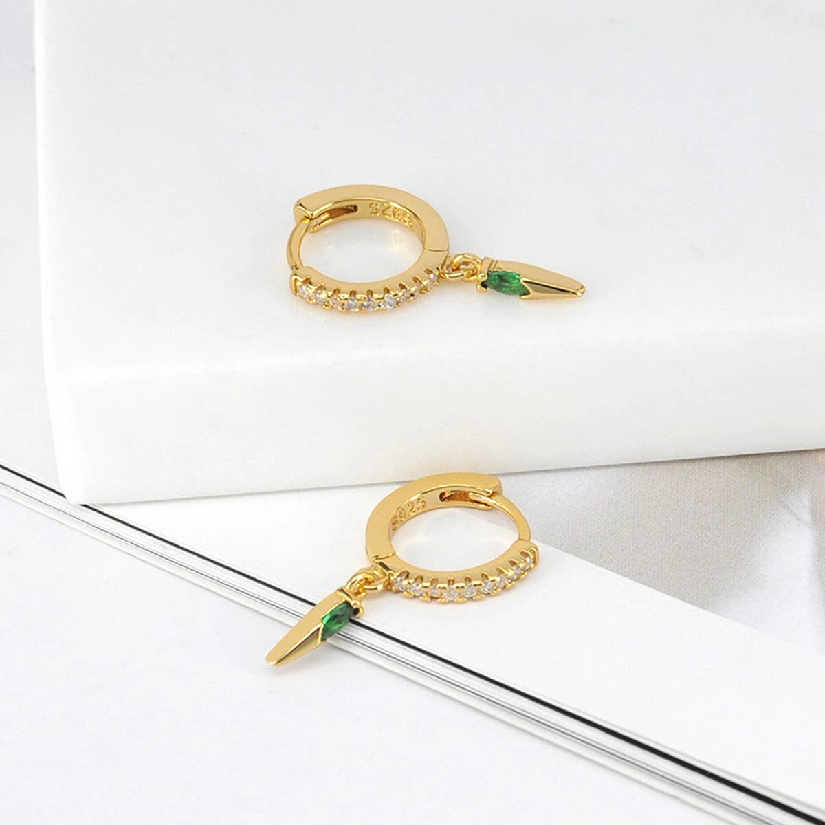 TEMPERAMENT PUNK FASHION RETRO EARRINGS