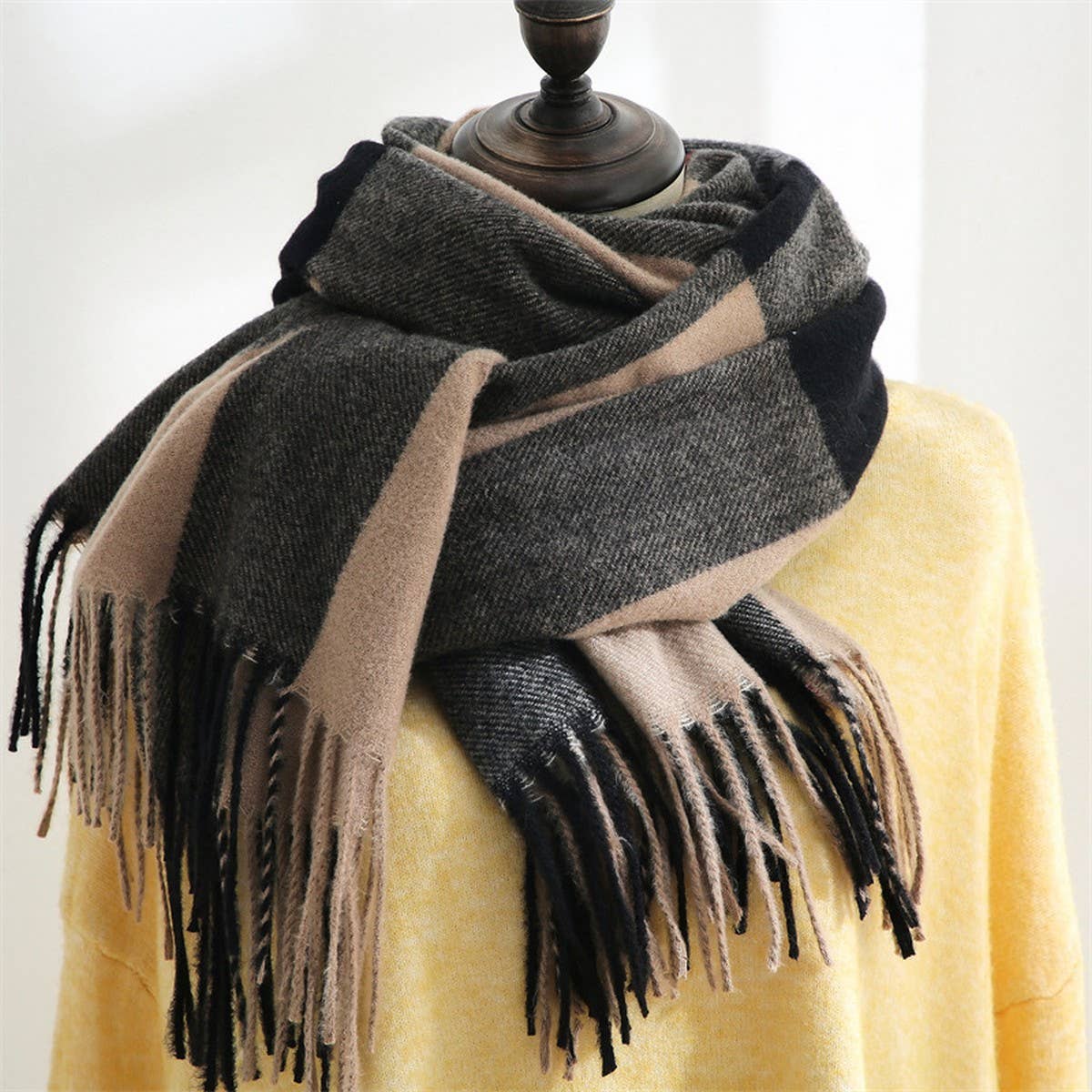 SWEET AND FASHIONABLE PLAID SCARF FOR WOMEN