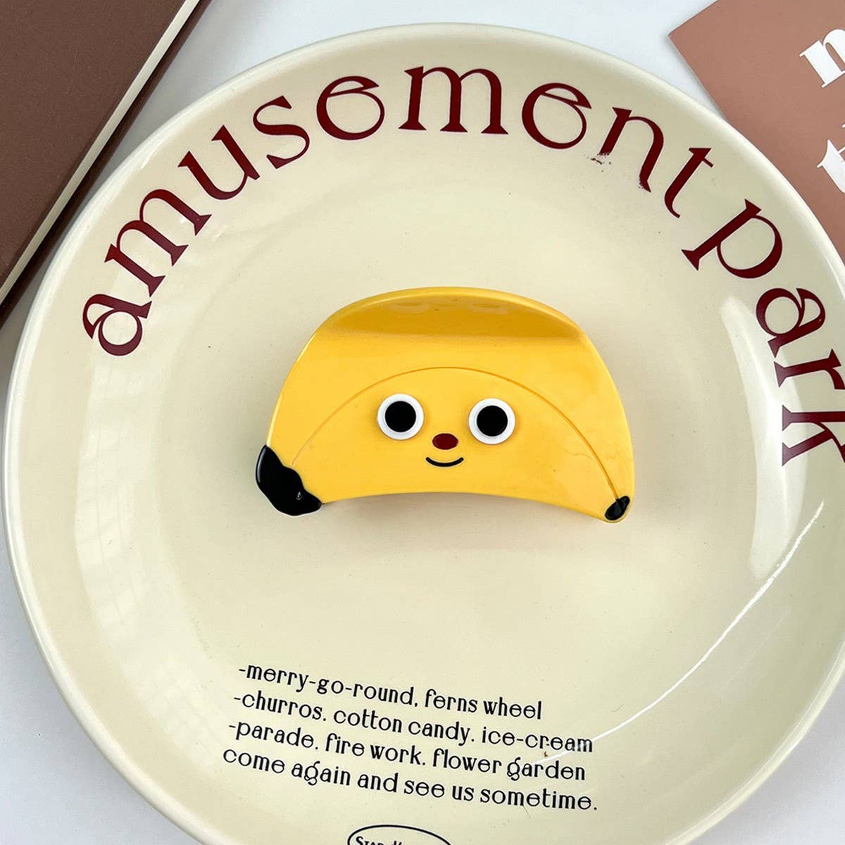 Creamy Strawberry Acetate Claw Sweet Hair Clip