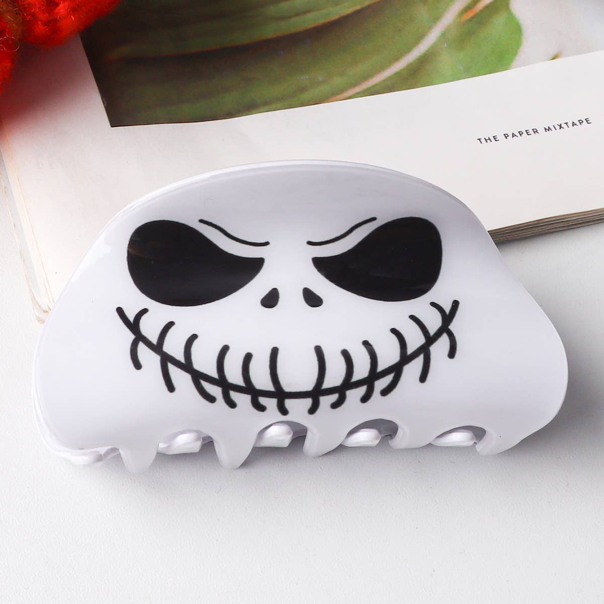 PUMPKIN GRIMACE HALLOWEEN GRAB BOBBY PINS