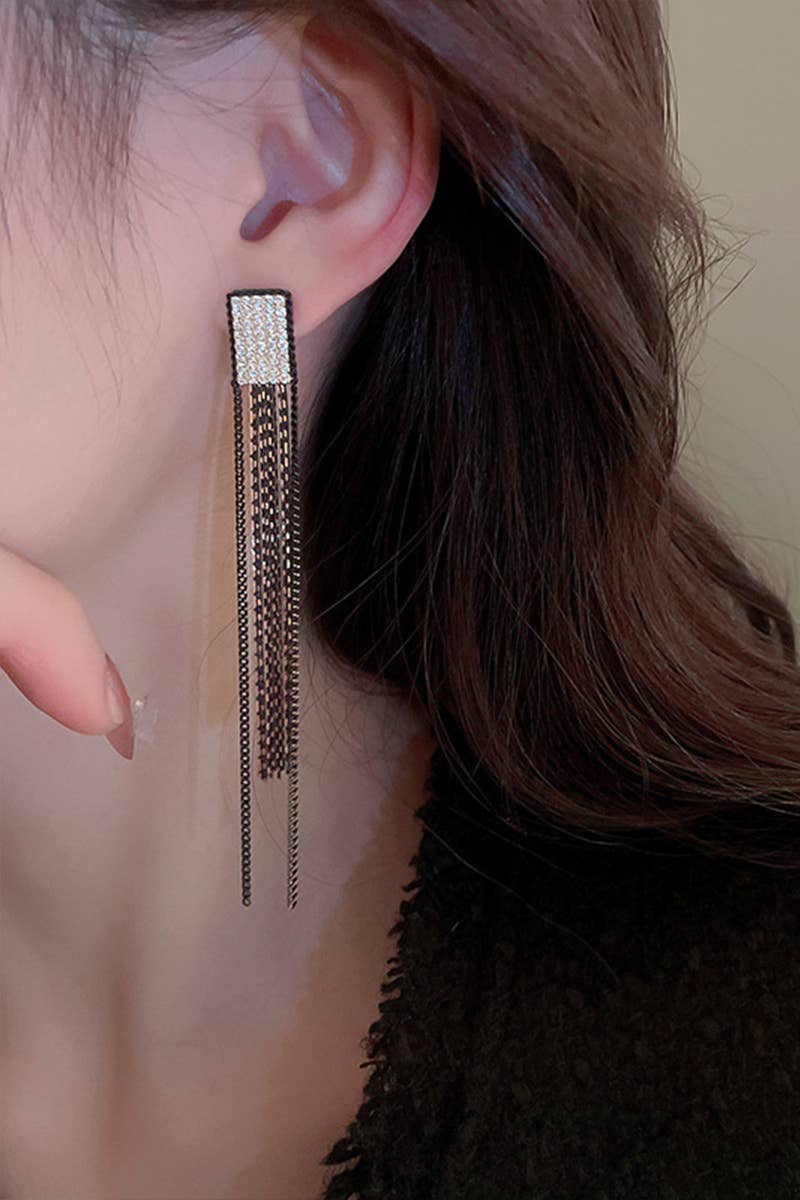 CHANDELIER DROP FASHION EARRINGS_CWAJE0360