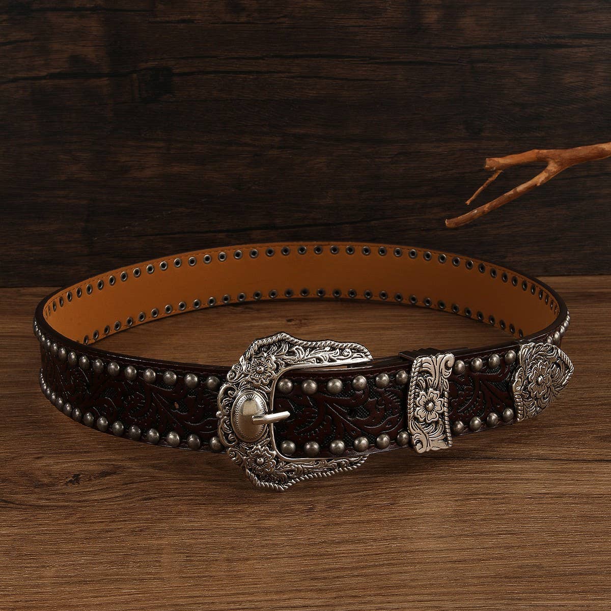 METAL VINTAGE DISTRESSED RIVET EMBOSSED BELT