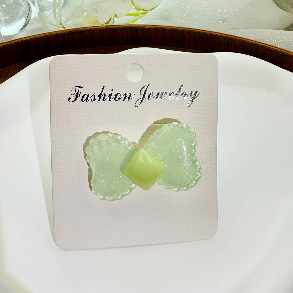 Colorful ice-permeable bow square hairpin