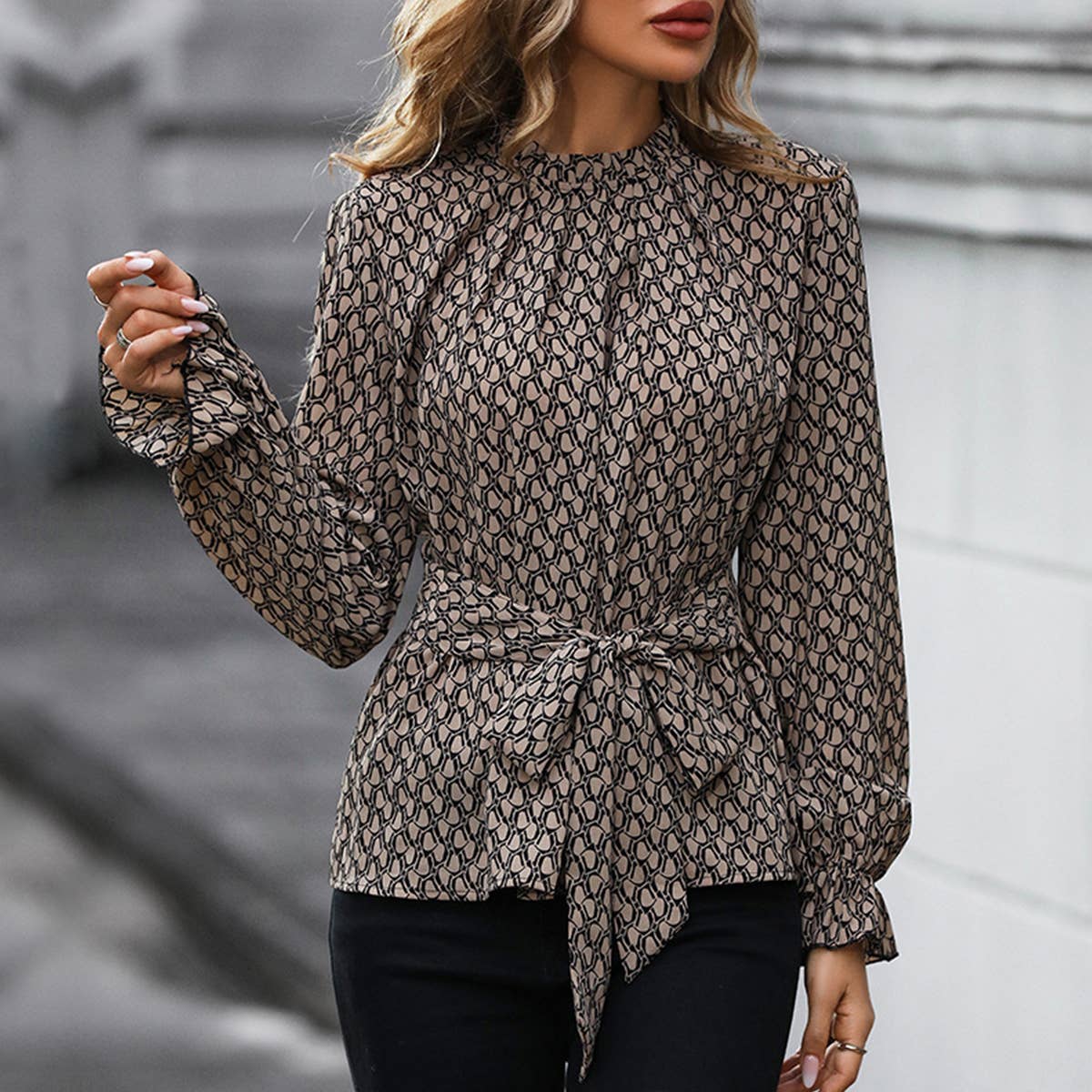 Lace-up shirt Long sleeve printed shirt