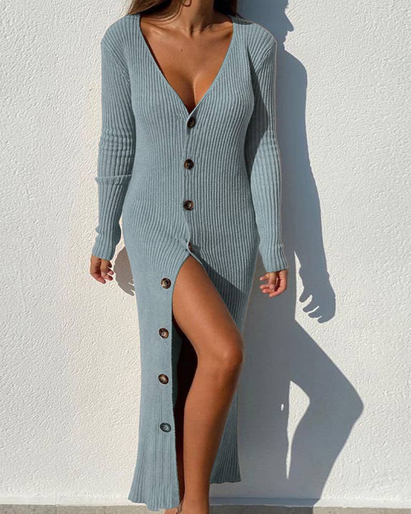 Single-breasted long-sleeved knitted dress