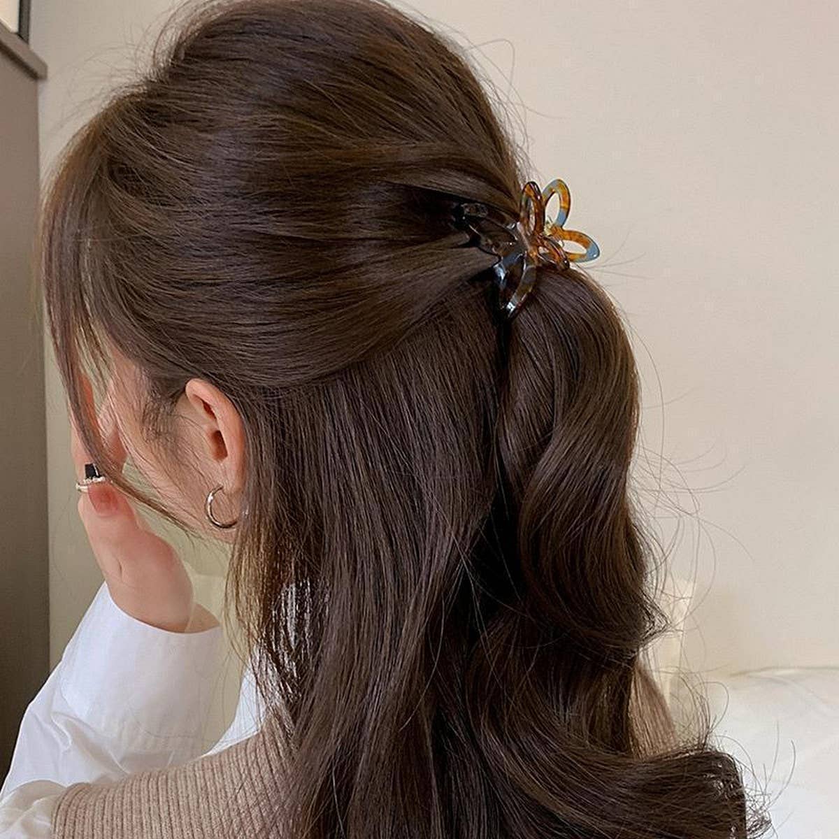 Mini Butterfly Acetate Hair Claw ? Elegant Clip