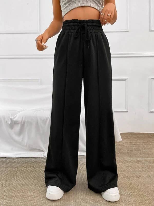 Straight-leg loose sweatpants and wide-leg pants