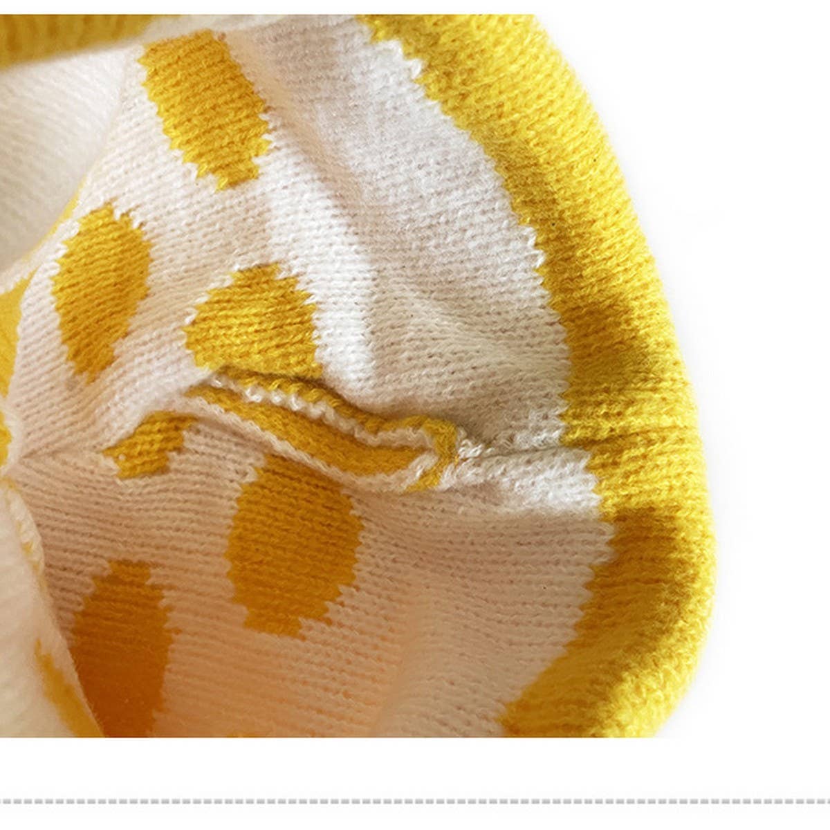 ADULT POLKA DOT FABRIC LABEL BEANIE KNITTED HAT_CWAH2052