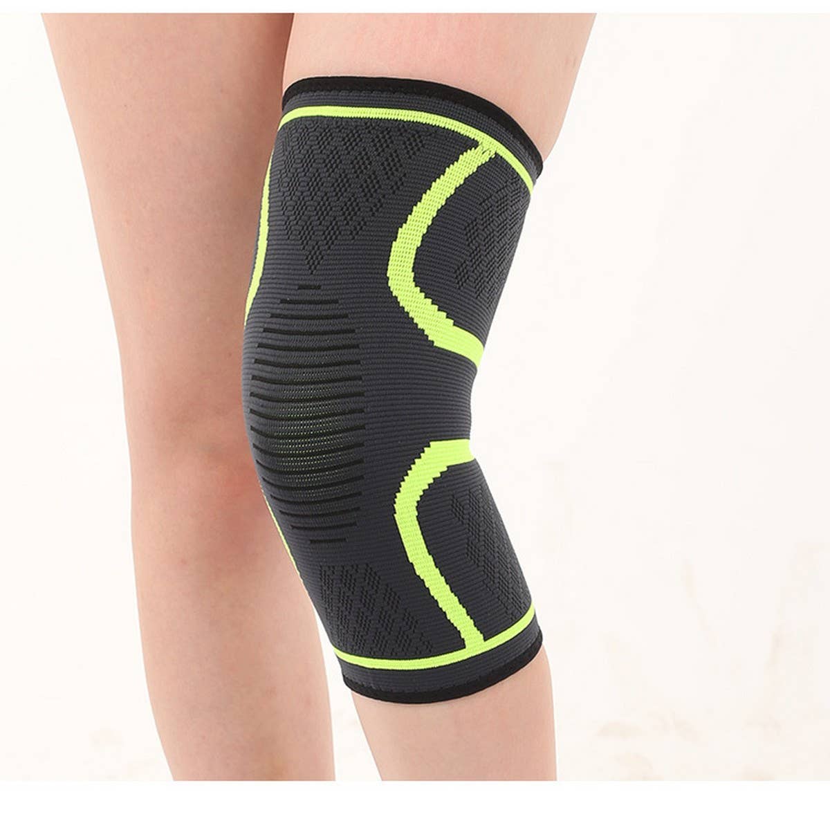 Sport Knee Brace with Anti-Slip Elastic Support_CWMM7880