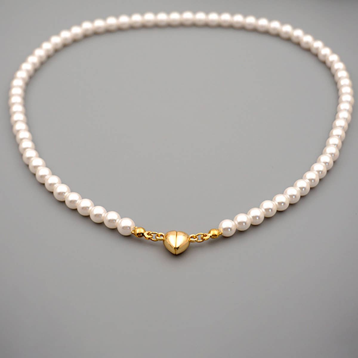 TEMPERAMENT PEARL HEART SHAPE MAGNETIC NECKLACE