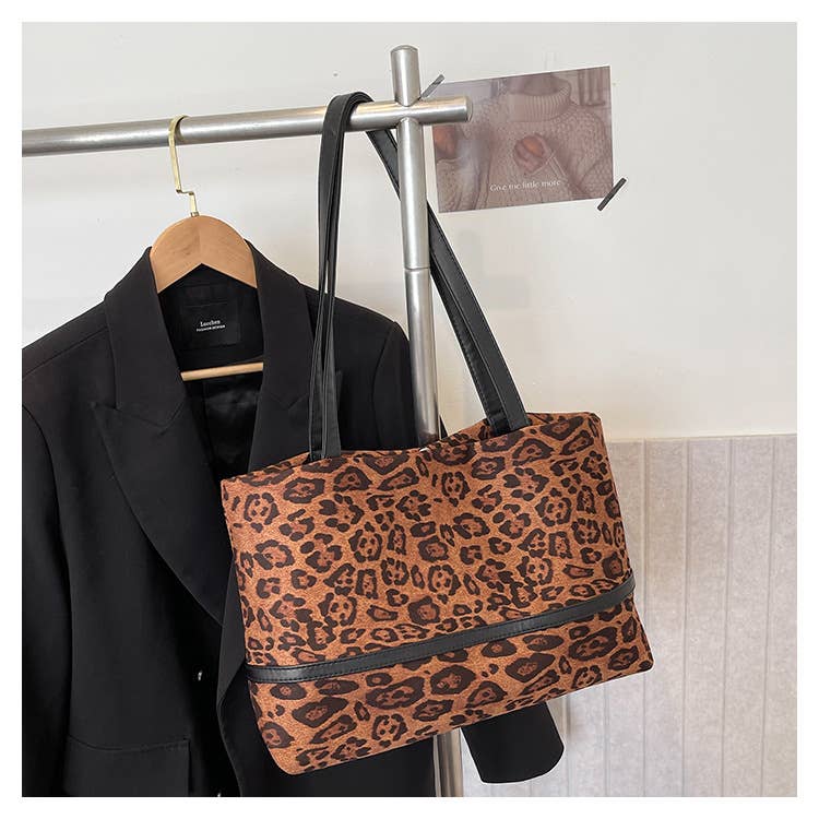 Personalized retro large-capacity tote bag