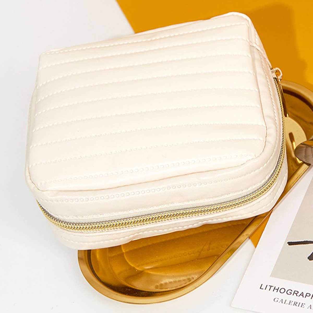 TRAVEL PORTABLE LARGE CAPACITY MAKEUP BAG_CWAB1445